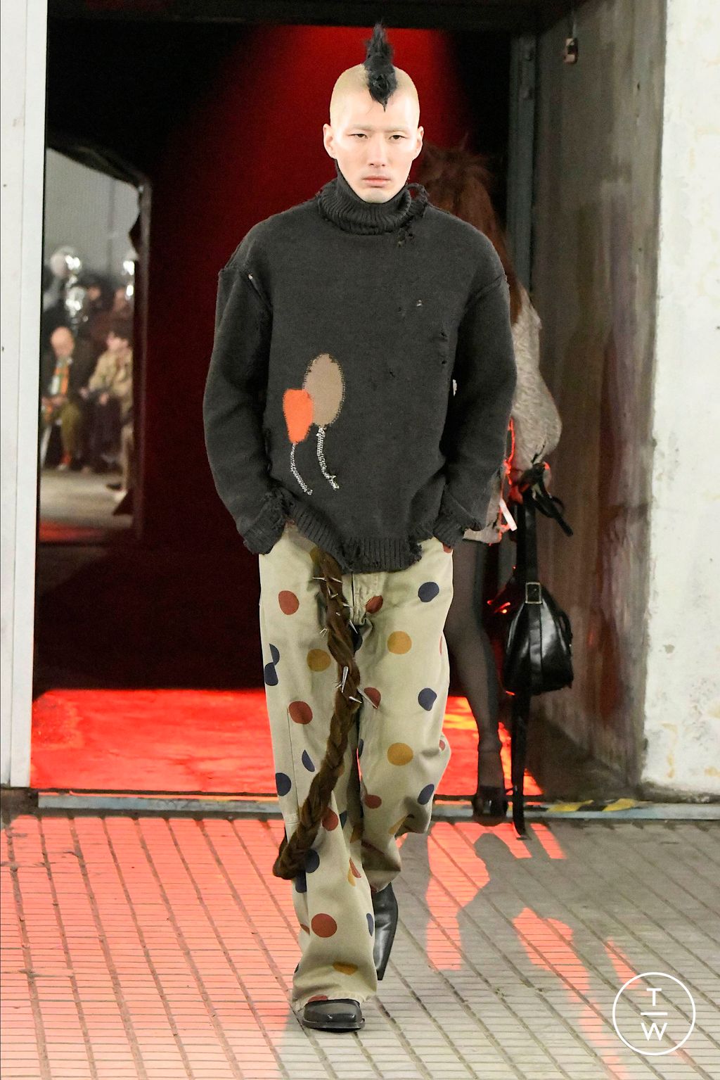 Fashion Week Milan Fall/Winter 2024 look 45 de la collection Jordanluca menswear