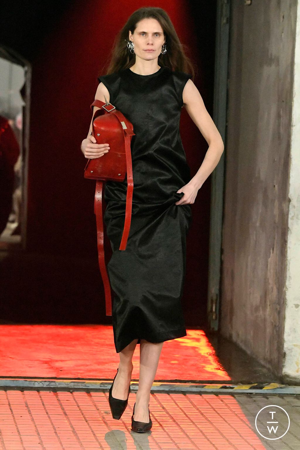 Fashion Week Milan Fall/Winter 2024 look 56 de la collection Jordanluca menswear