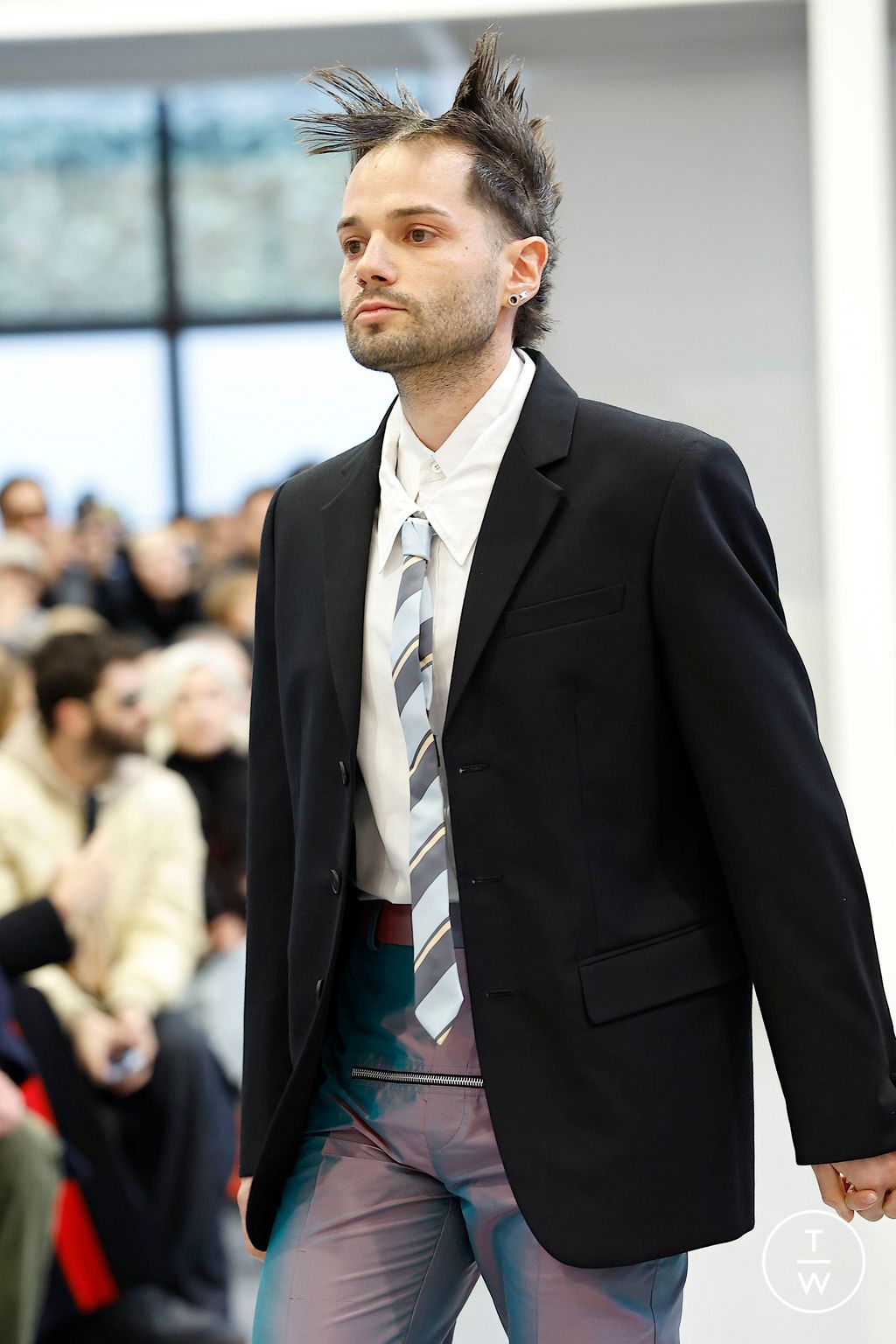Fashion Week Milan Fall/Winter 2025 look 38 from the Jordanluca collection 男装