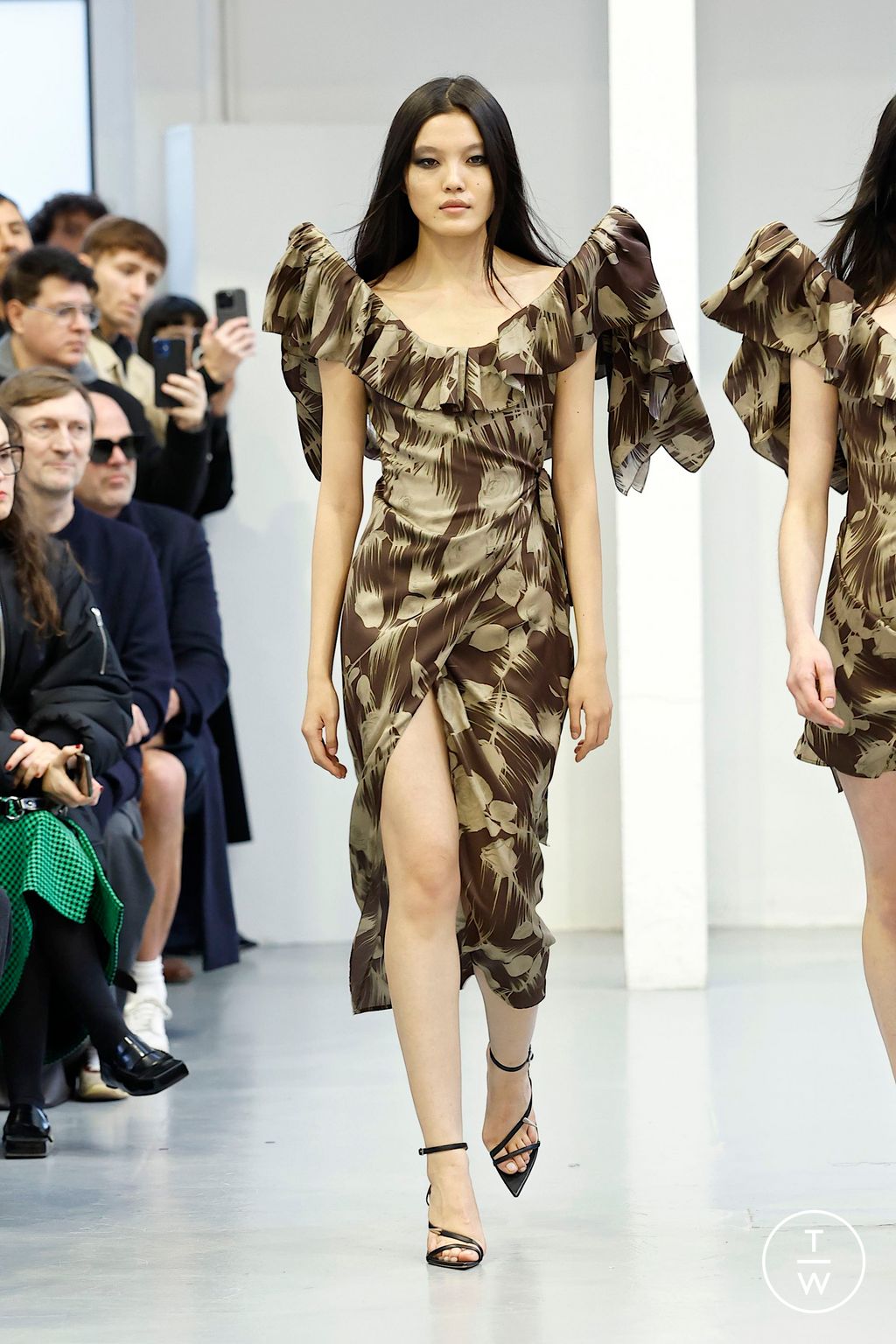 Fashion Week Milan Fall/Winter 2025 look 42 from the Jordanluca collection menswear