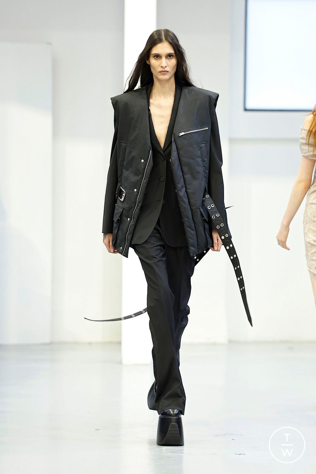 Fashion Week Milan Fall/Winter 2025 look 52 from the Jordanluca collection menswear