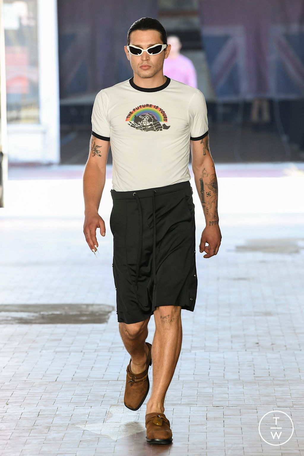 Fashion Week Milan Spring/Summer 2023 look 13 de la collection Jordanluca menswear