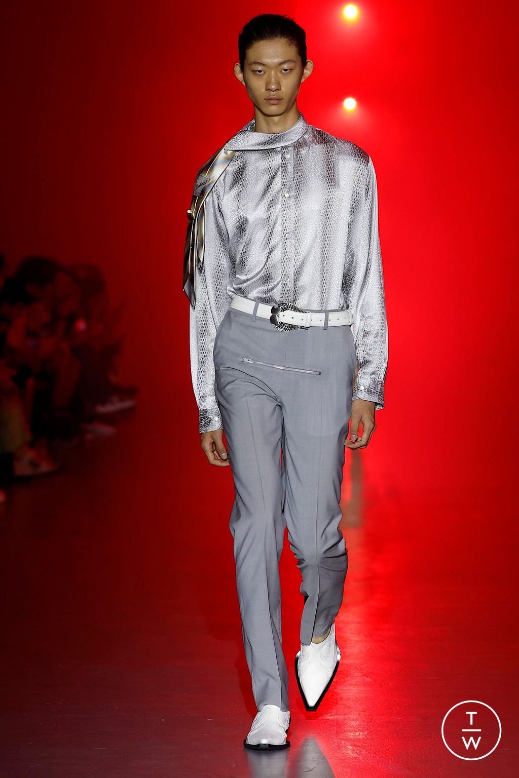 Fashion Week Milan Spring/Summer 2024 look 3 de la collection Jordanluca menswear