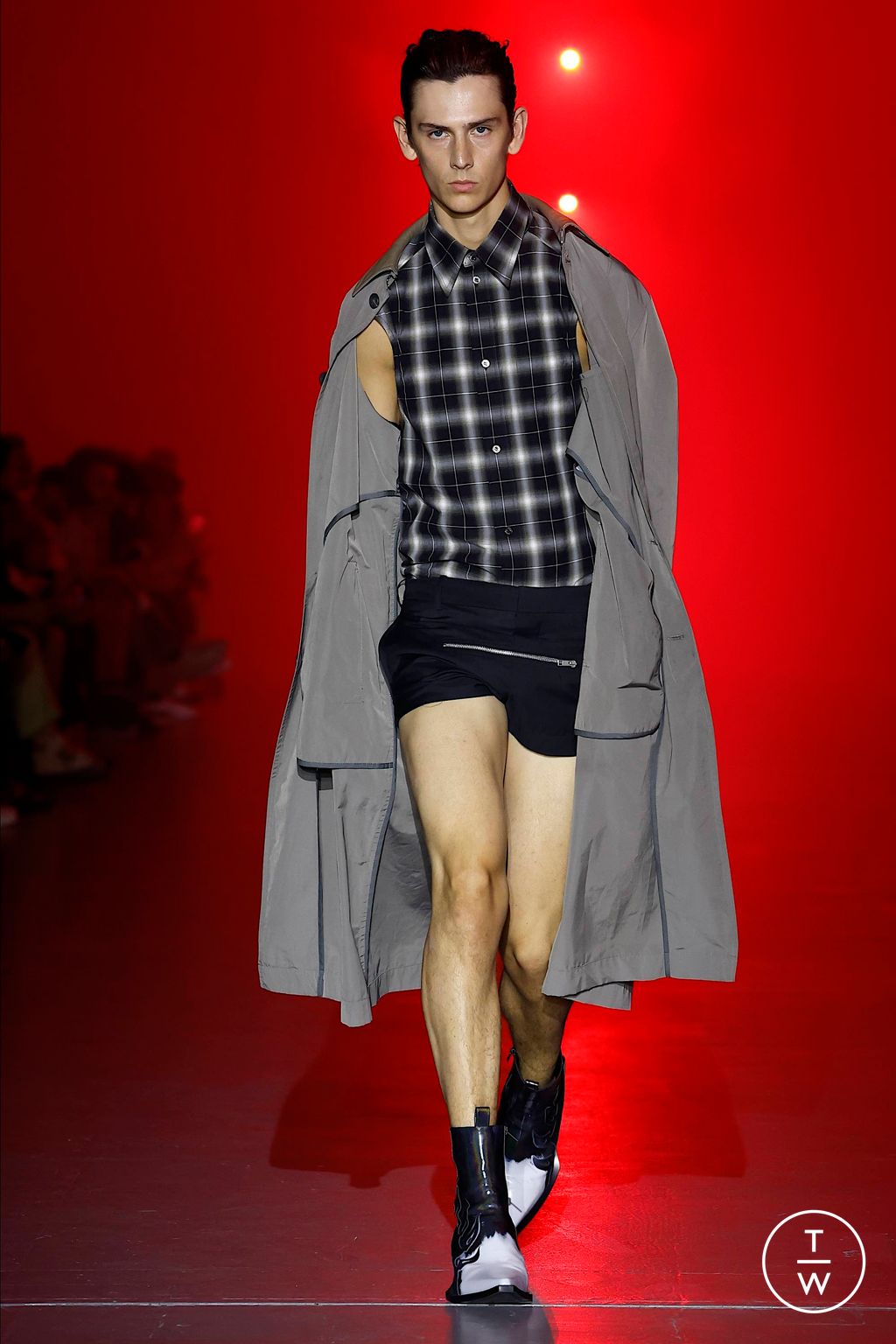 Fashion Week Milan Spring/Summer 2024 look 14 from the Jordanluca collection menswear