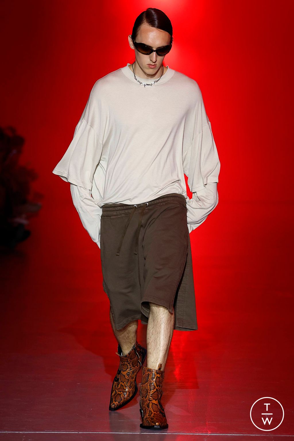 Fashion Week Milan Spring/Summer 2024 look 43 from the Jordanluca collection menswear
