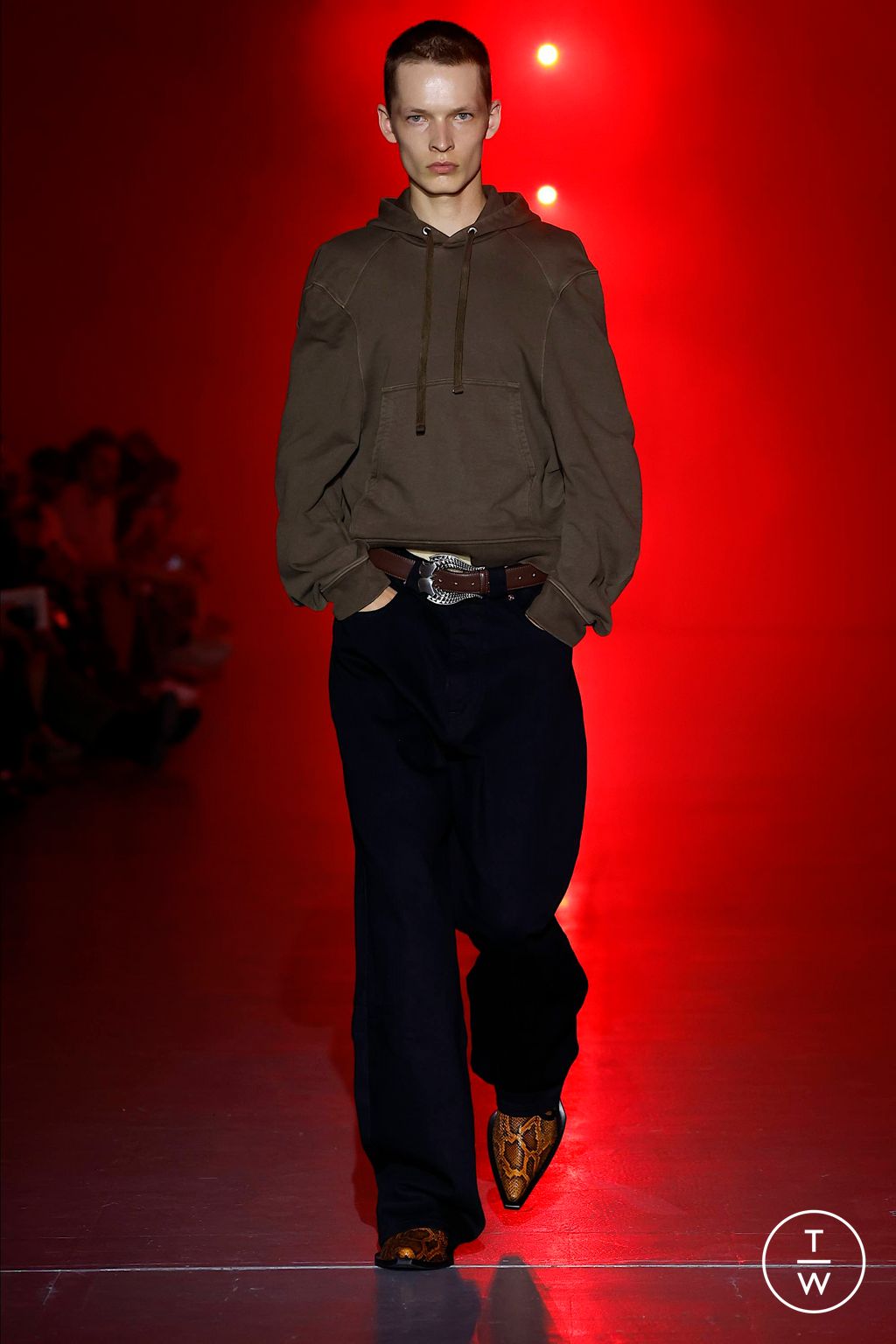 Fashion Week Milan Spring/Summer 2024 look 45 from the Jordanluca collection 男装