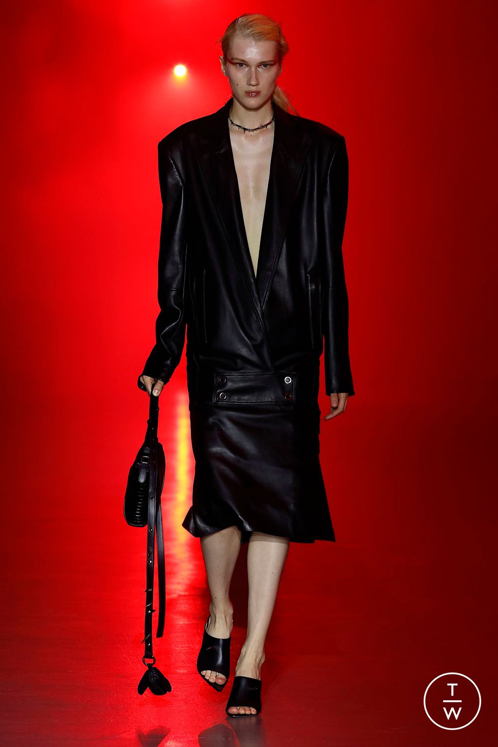 Fashion Week Milan Spring/Summer 2024 look 57 de la collection Jordanluca menswear