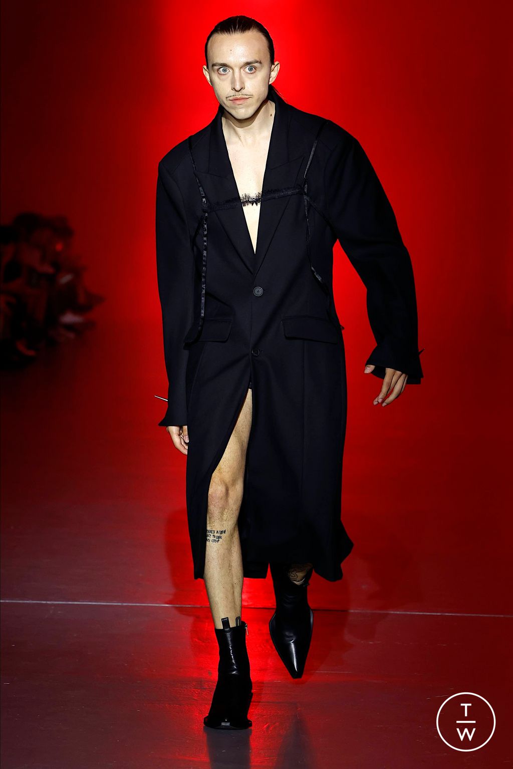 Fashion Week Milan Spring/Summer 2024 look 59 de la collection Jordanluca menswear