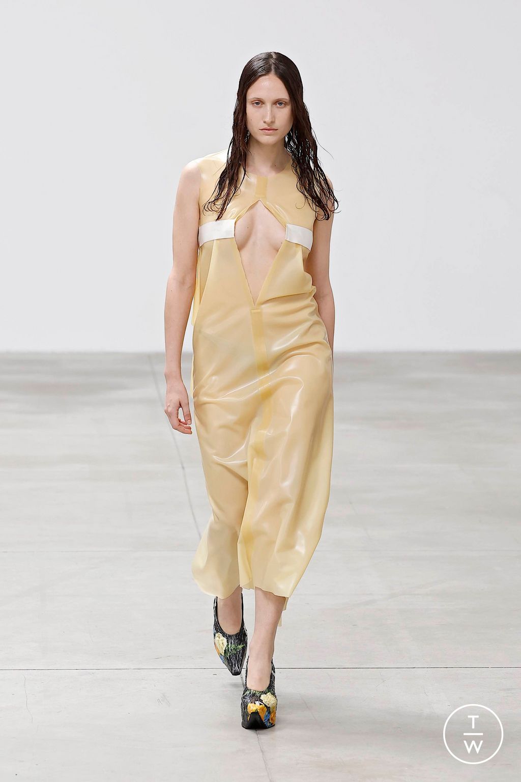 Fashion Week Milan Spring/Summer 2025 look 25 from the Jordanluca collection 男装
