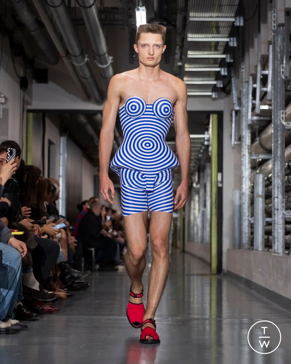 Fashion Week Paris Spring/Summer 2026 look 42 from the Jean Paul Gaultier collection womenswear