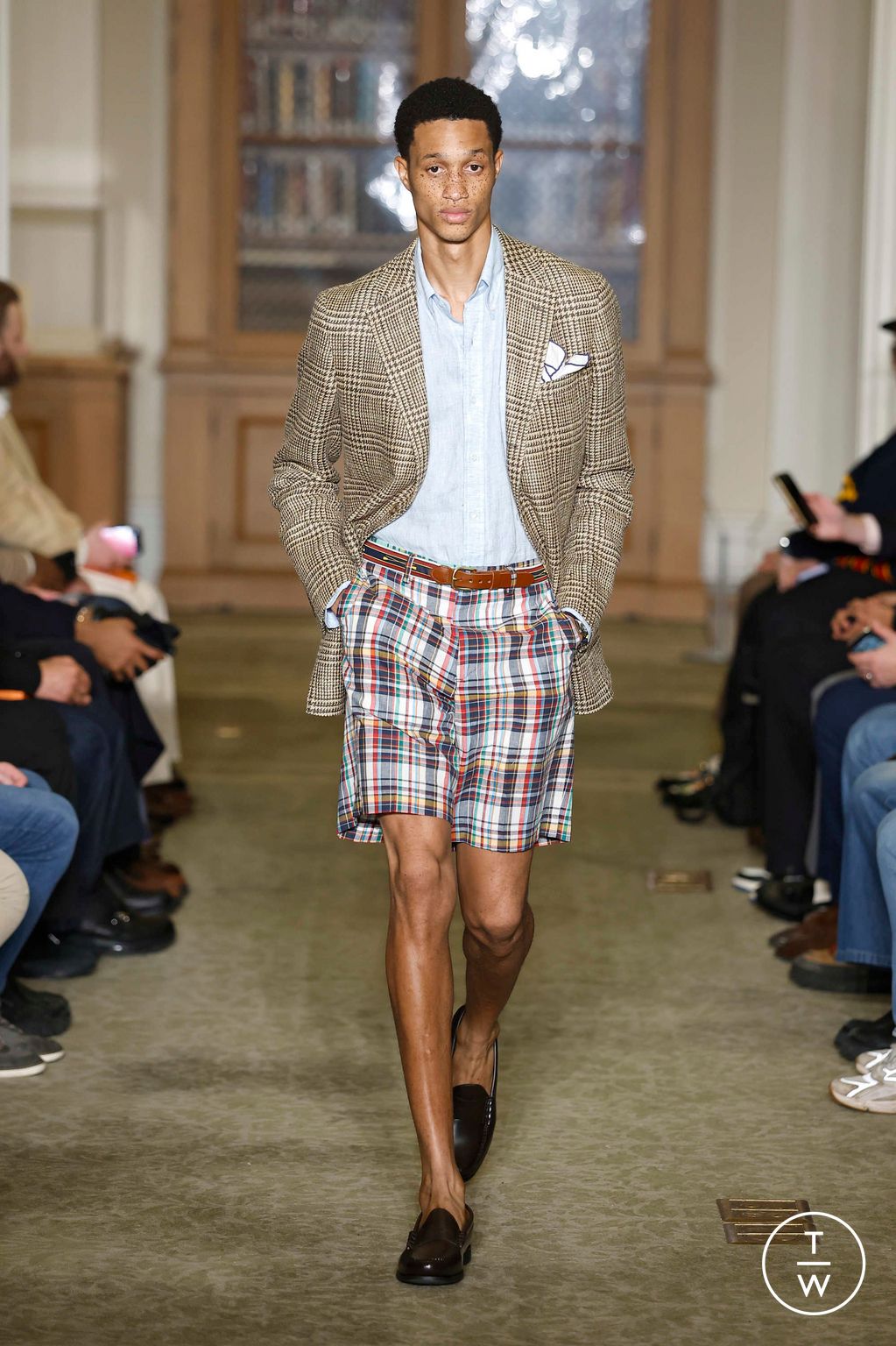 Fashion Week New York Fall/Winter 2026 look 8 de la collection J.Press womenswear