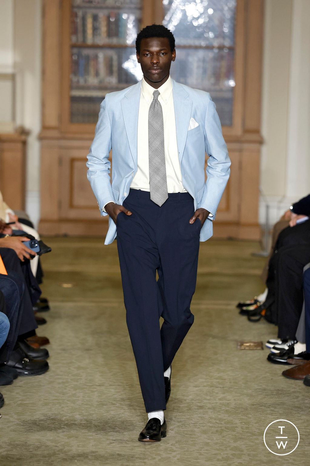 Fashion Week New York Fall/Winter 2026 look 28 de la collection J.Press womenswear