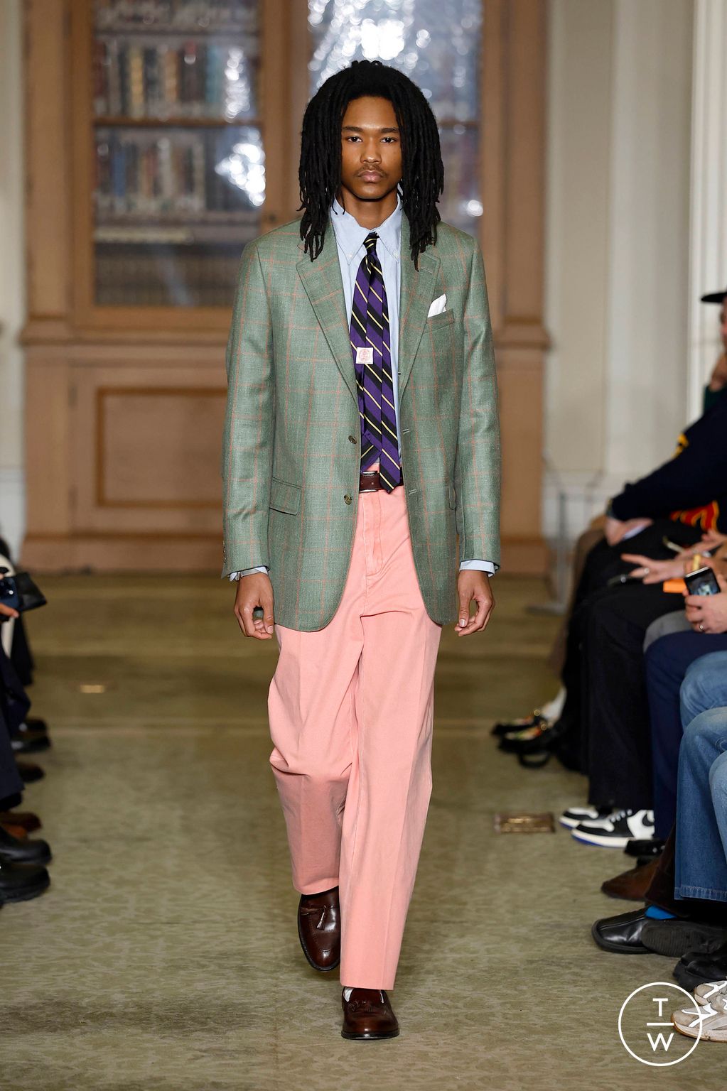 Fashion Week New York Fall/Winter 2026 look 34 de la collection J.Press womenswear