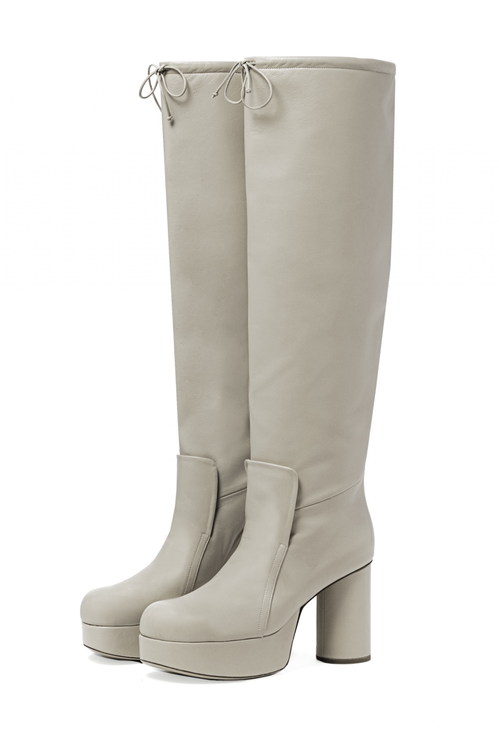 Fashion Week Milan Pre-Fall 2019 look 59 from the Jil Sander collection womenswear accessories