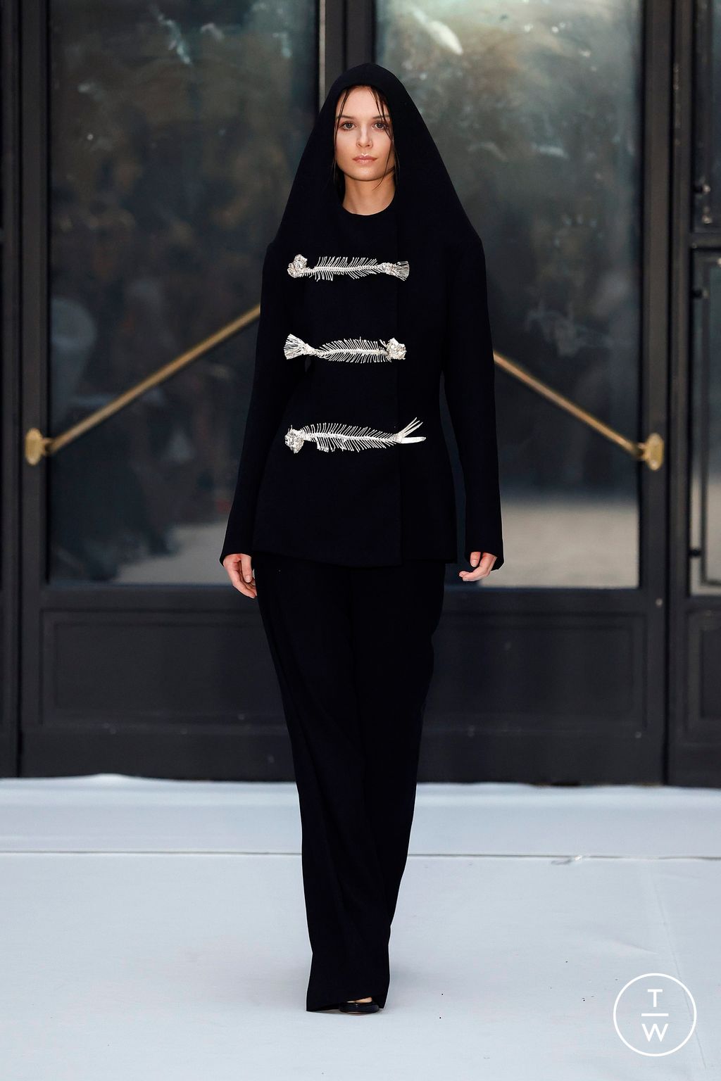 Fashion Week Paris Fall/Winter 2024 look 4 de la collection Juana Martin couture