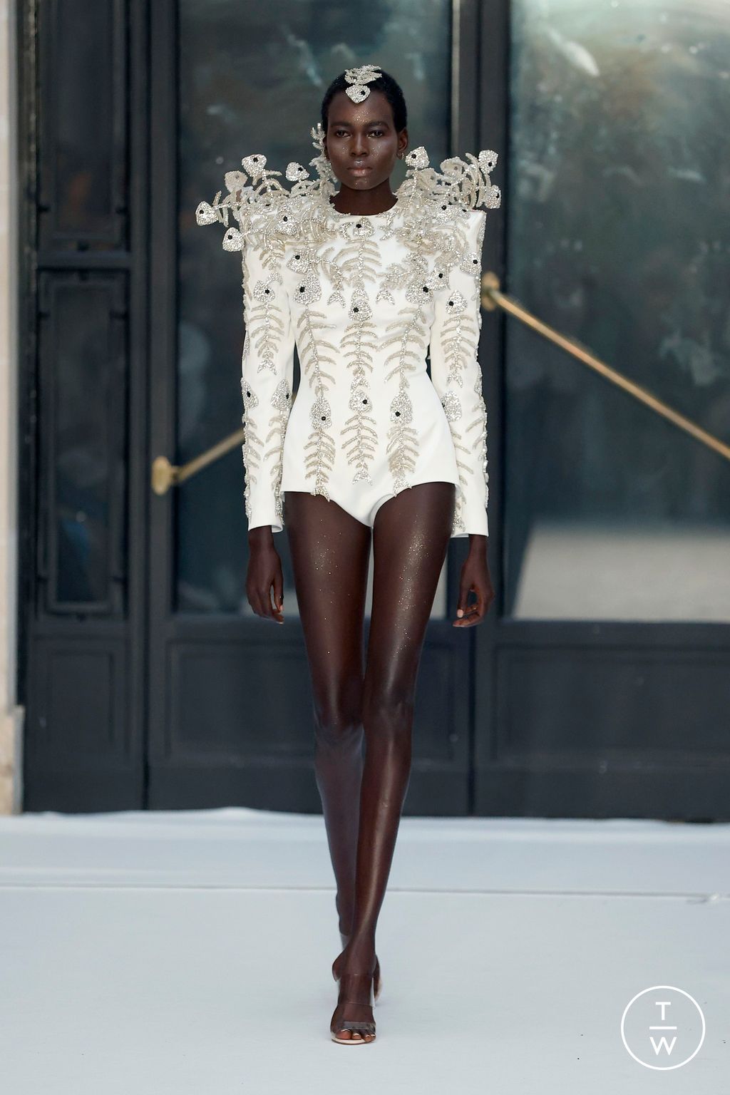 Fashion Week Paris Fall/Winter 2024 look 33 from the Juana Martin collection couture
