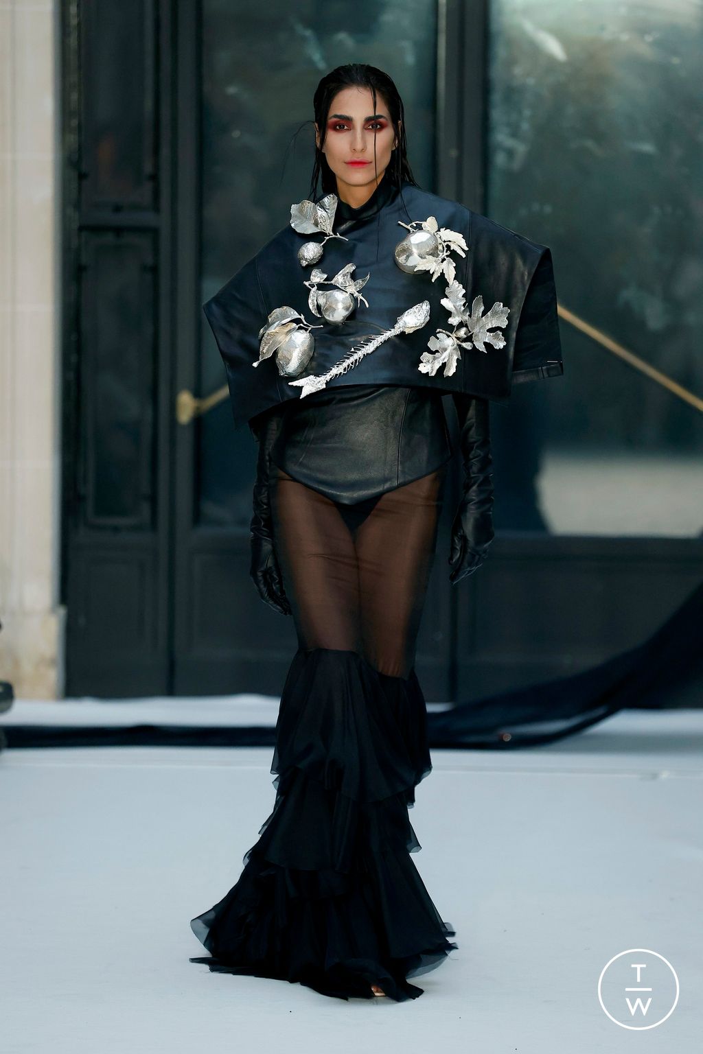 Fashion Week Paris Fall/Winter 2024 look 50 de la collection Juana Martin couture