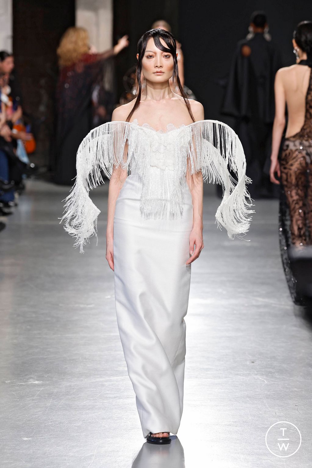 Fashion Week Paris Spring/Summer 2025 look 28 from the Juana Martin collection couture