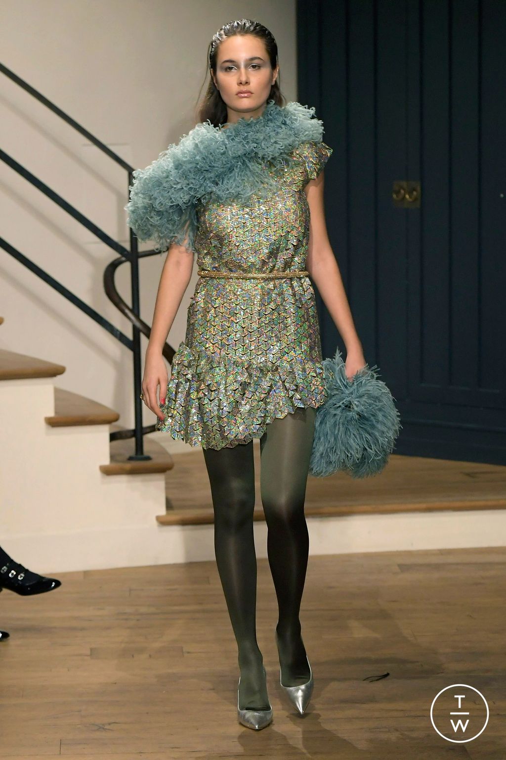 Fashion Week Paris Spring/Summer 2024 look 29 from the Julie de Libran collection couture