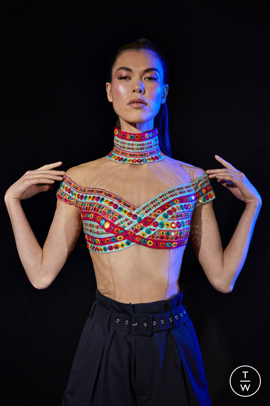 Fashion Week Paris Spring/Summer 2022 look 6 de la collection Julien Fournié couture
