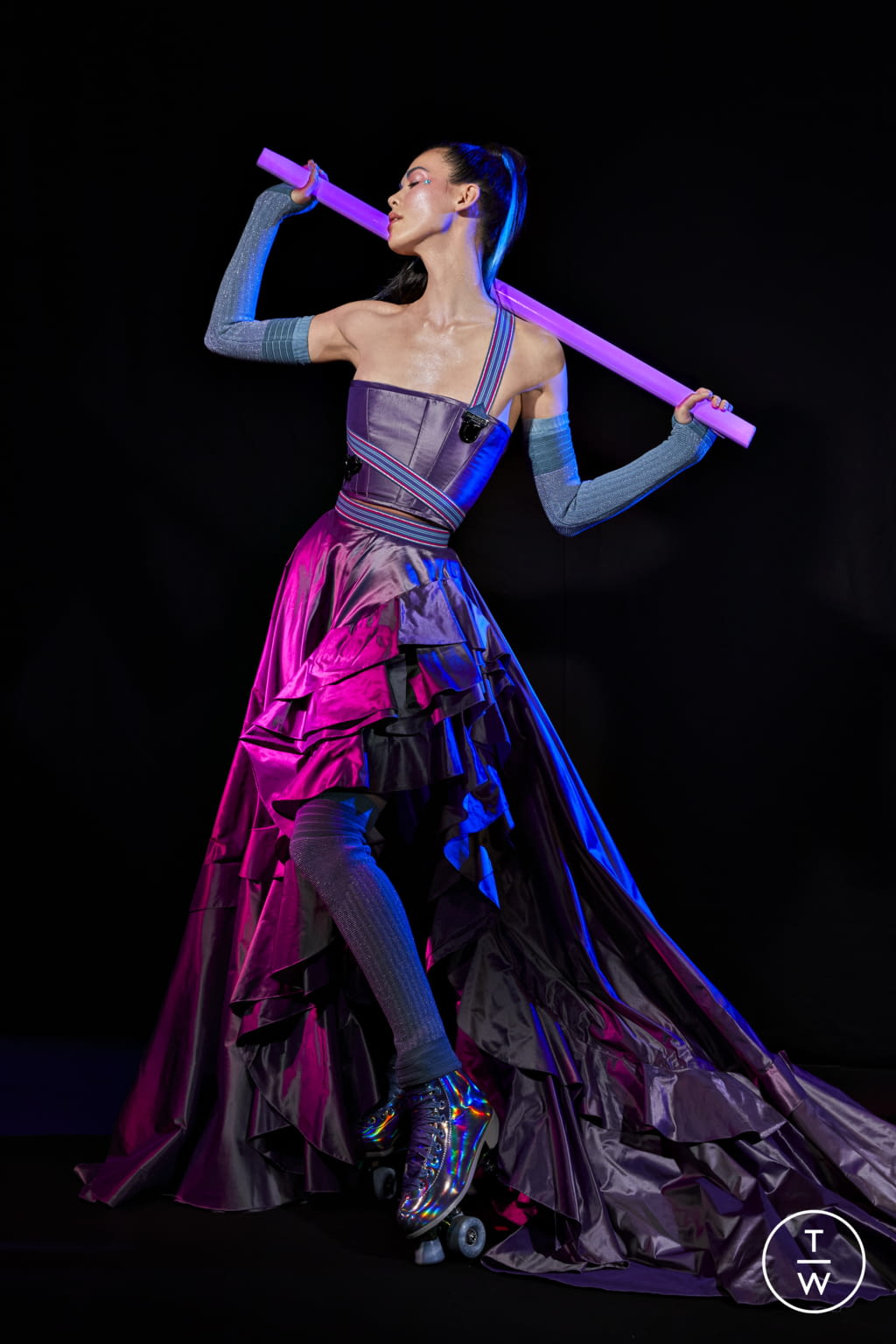 Fashion Week Paris Spring/Summer 2022 look 27 from the Julien Fournié collection couture