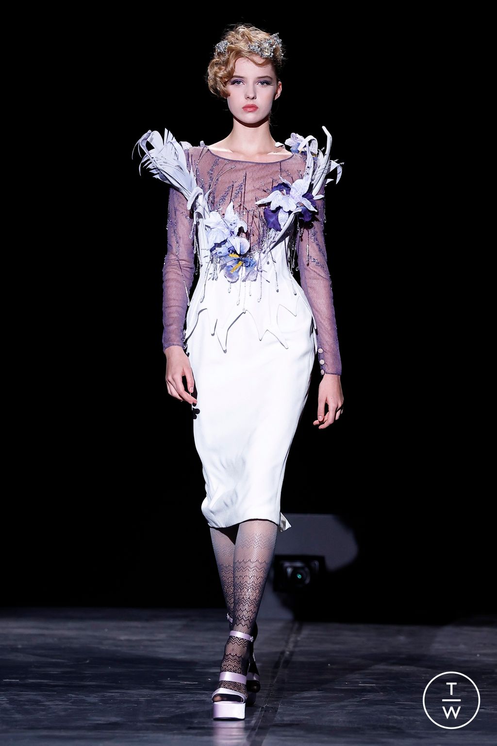 Fashion Week Paris Spring/Summer 2024 look 10 from the Julien Fournié collection couture