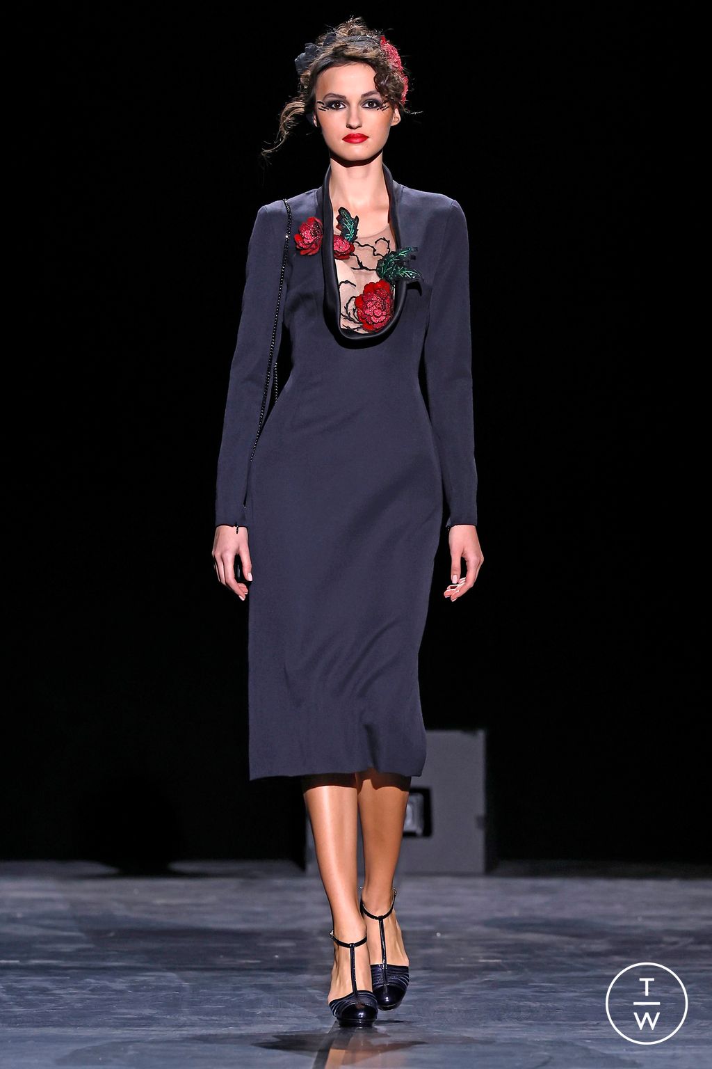 Fashion Week Paris Spring/Summer 2024 look 11 from the Julien Fournié collection couture