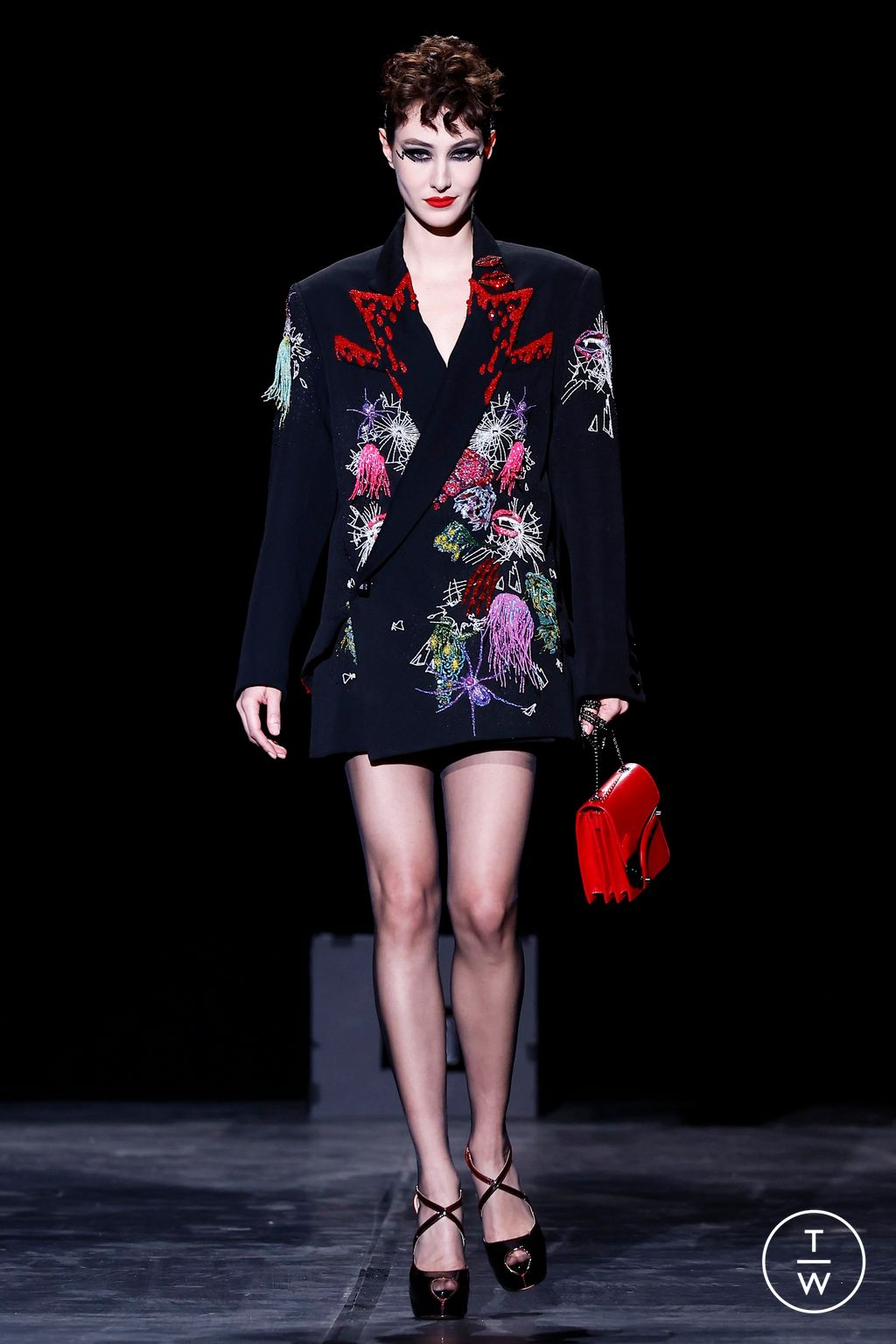 Fashion Week Paris Spring/Summer 2024 look 14 from the Julien Fournié collection couture