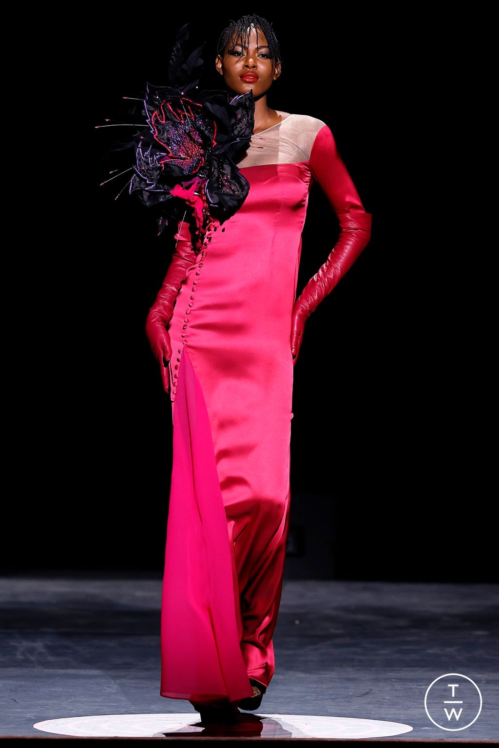 Fashion Week Paris Spring/Summer 2024 look 20 from the Julien Fournié collection couture