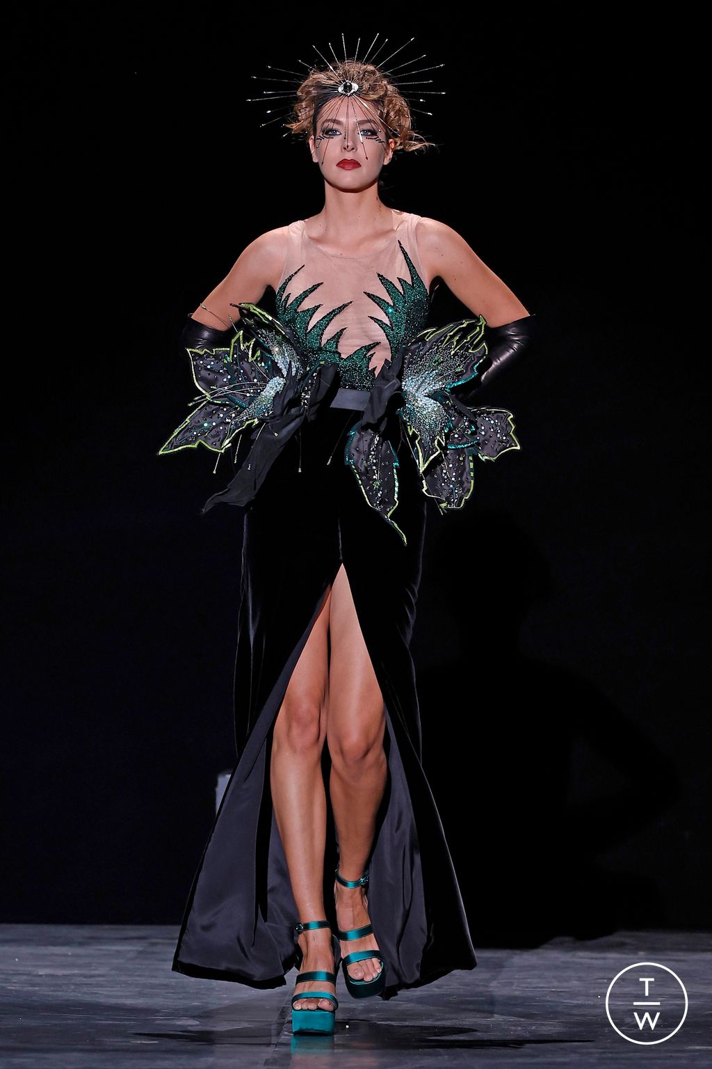 Fashion Week Paris Spring/Summer 2024 look 21 from the Julien Fournié collection couture