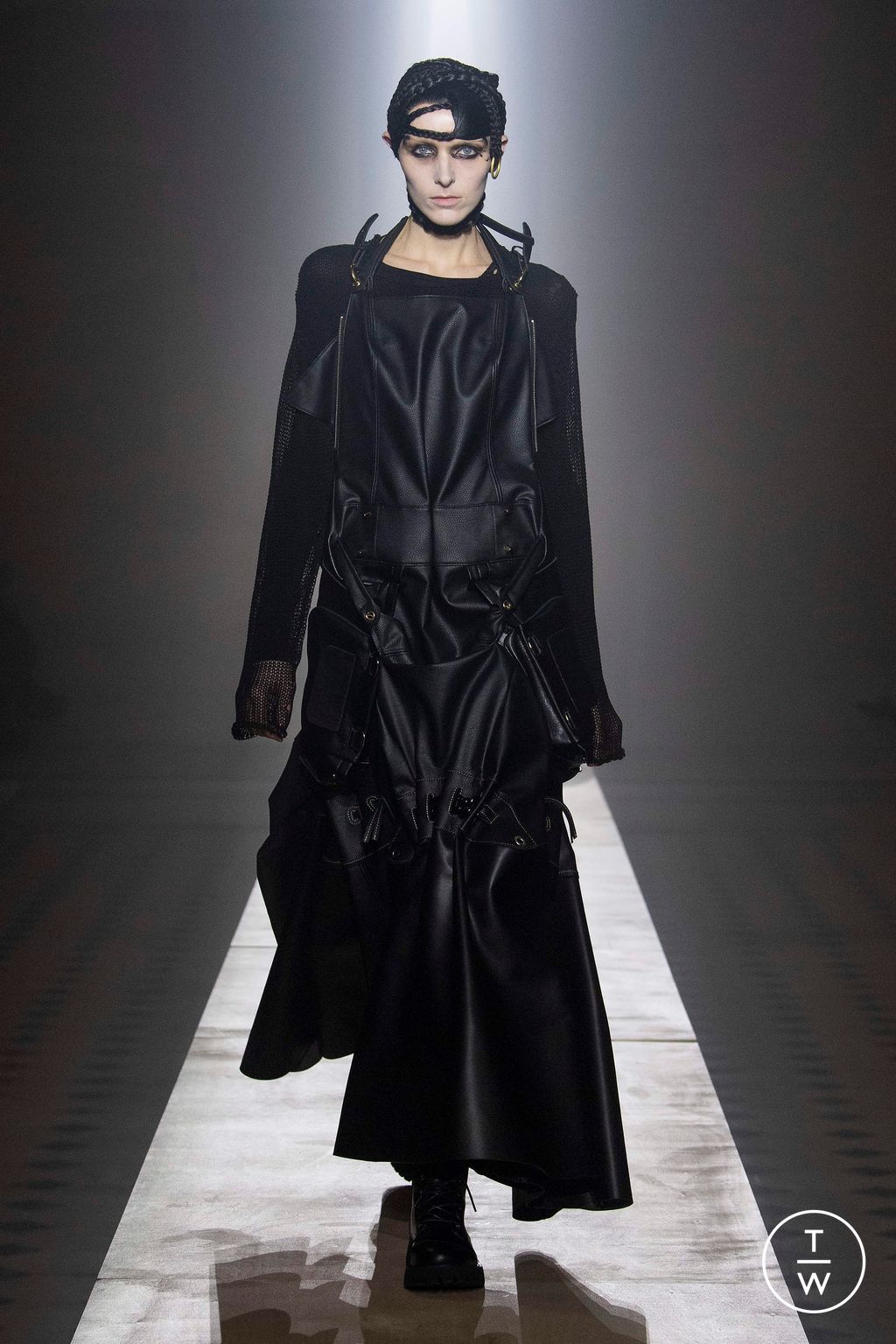 Fashion Week Paris Fall/Winter 2023 look 9 from the Junya Watanabe collection womenswear