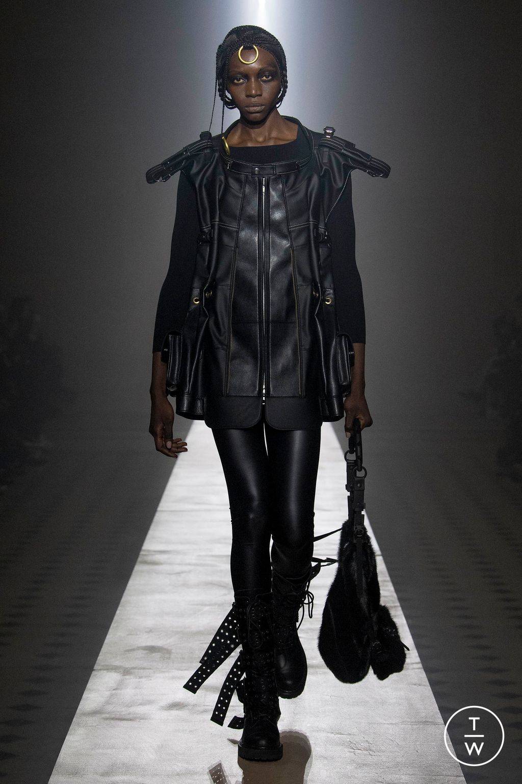 Fashion Week Paris Fall/Winter 2023 look 12 de la collection Junya Watanabe womenswear
