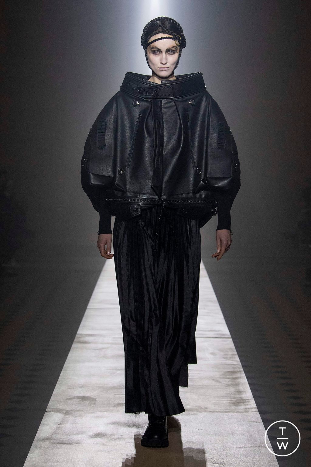 Fashion Week Paris Fall/Winter 2023 look 13 de la collection Junya Watanabe womenswear
