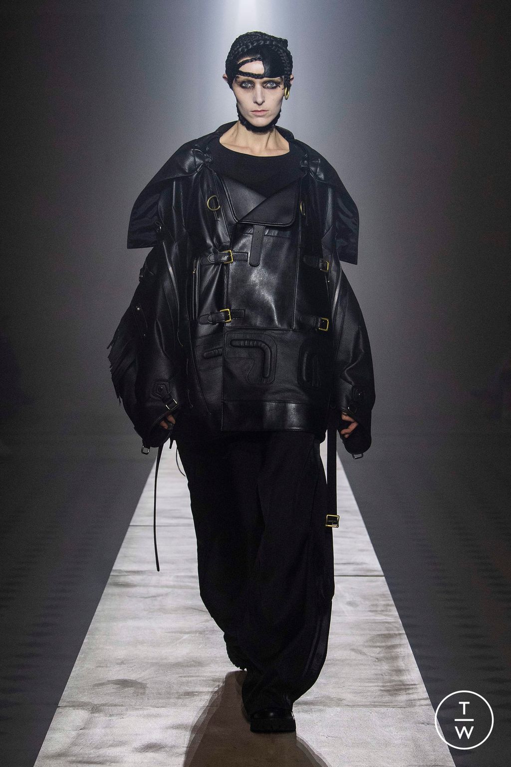Fashion Week Paris Fall/Winter 2023 look 23 de la collection Junya Watanabe womenswear