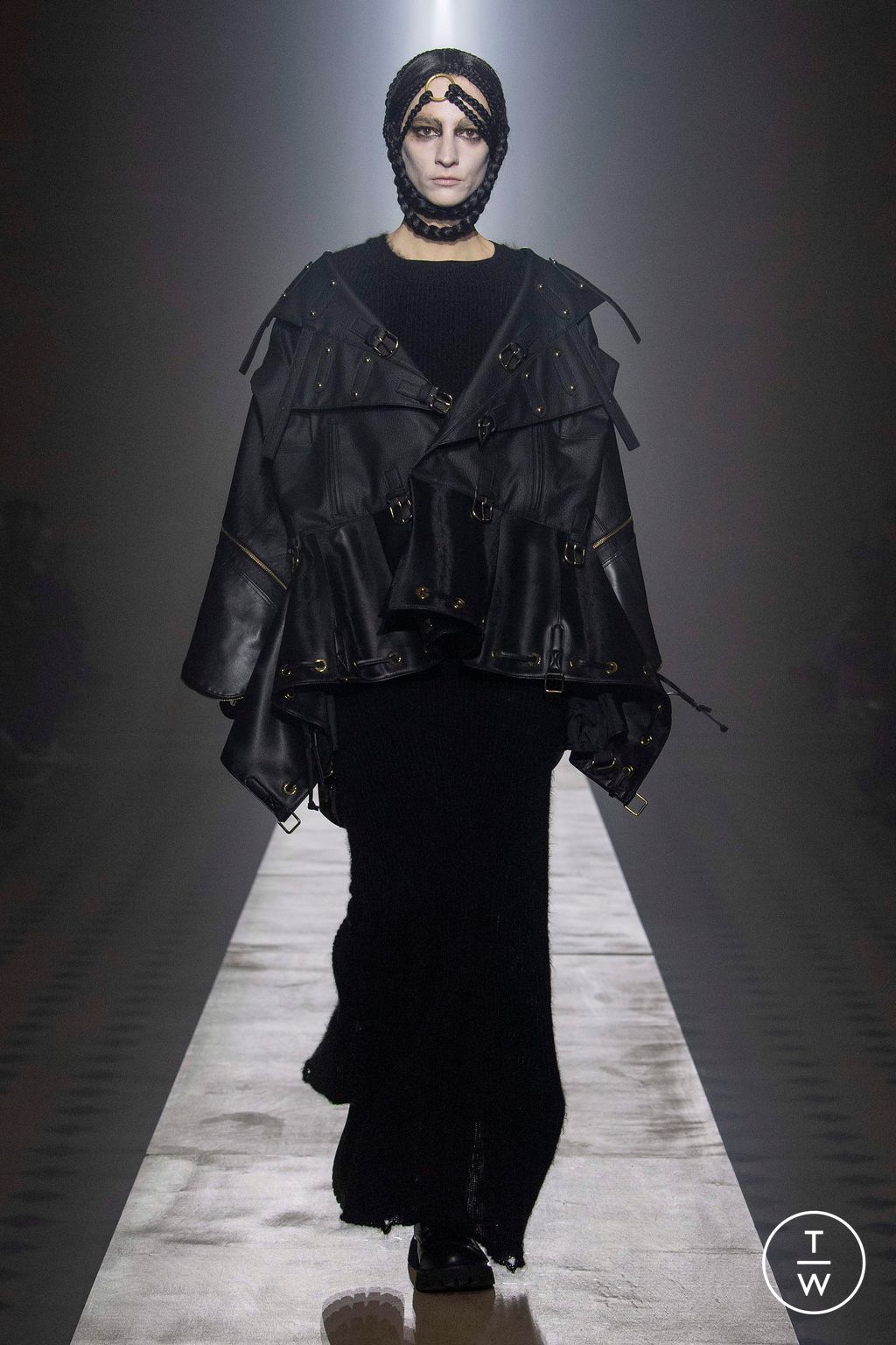 Fashion Week Paris Fall/Winter 2023 look 24 from the Junya Watanabe collection womenswear