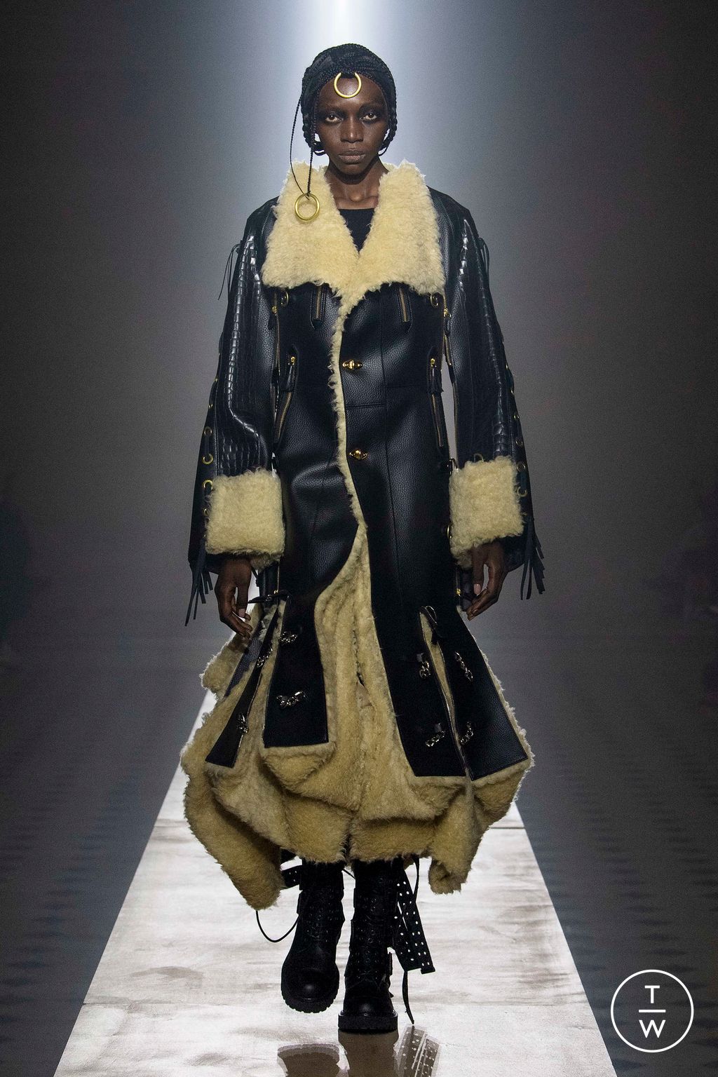 Fashion Week Paris Fall/Winter 2023 look 26 from the Junya Watanabe collection 女装
