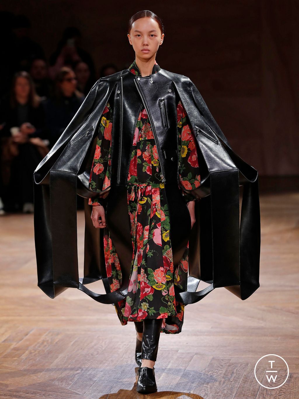 Fashion Week Paris Fall/Winter 2024 look 22 from the Junya Watanabe collection womenswear