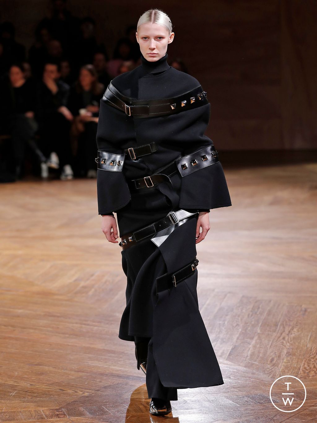 Fashion Week Paris Fall/Winter 2024 look 36 from the Junya Watanabe collection 女装
