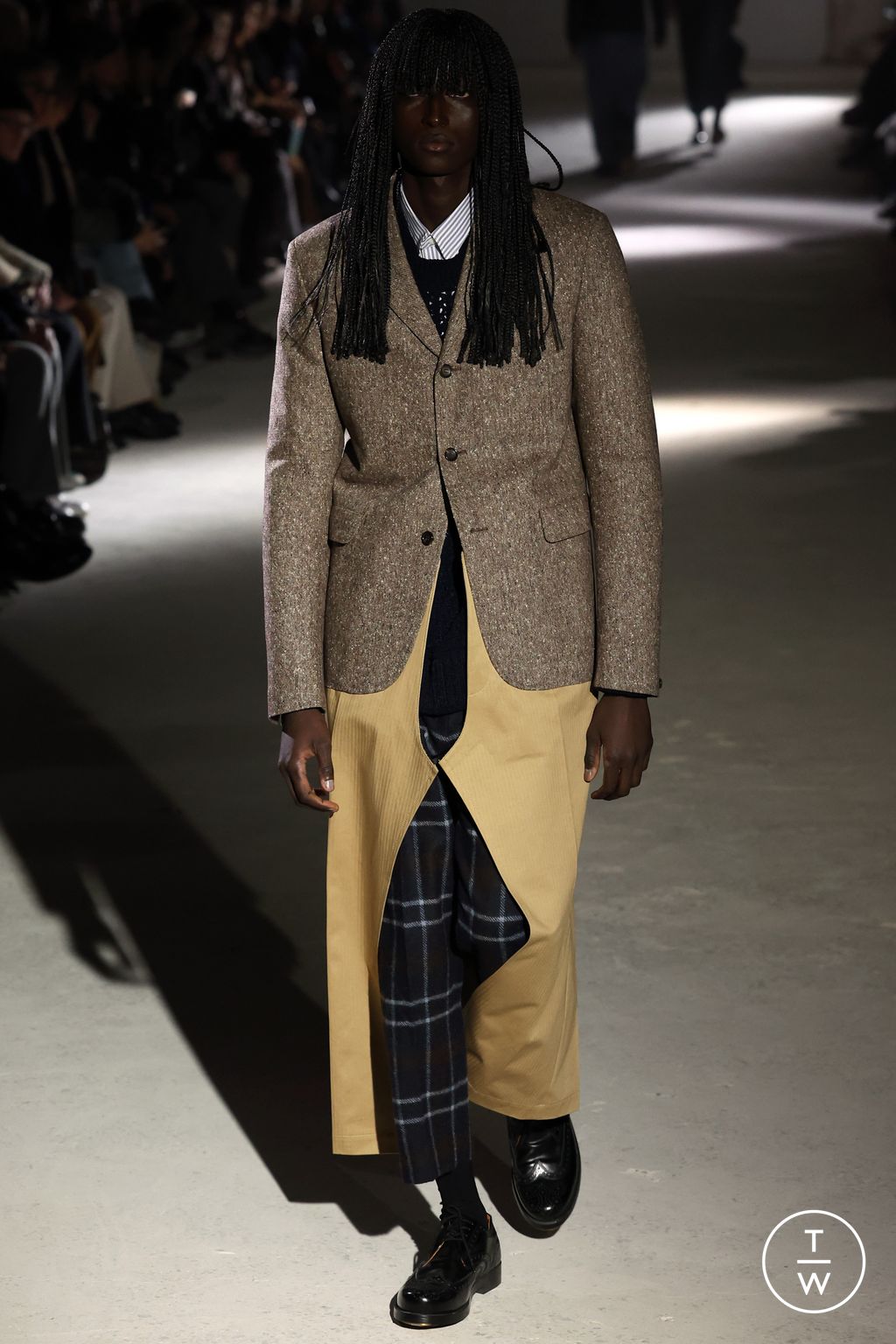 Fashion Week Paris Fall/Winter 2024 look 15 de la collection Junya Watanabe Man menswear