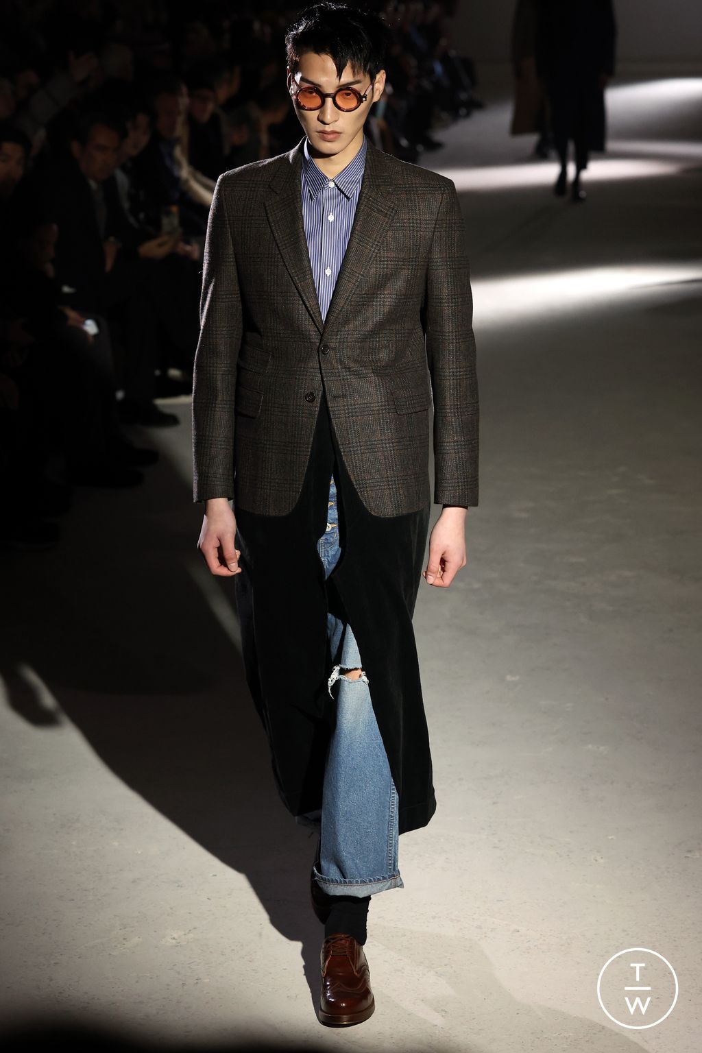 Fashion Week Paris Fall/Winter 2024 look 4 de la collection Junya Watanabe Man menswear