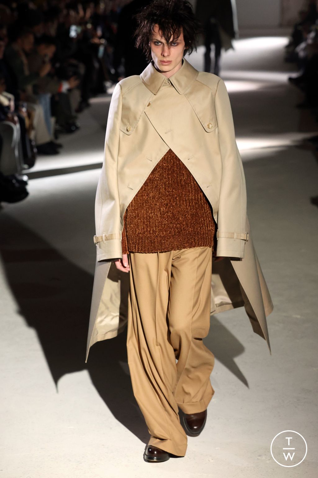 Fashion Week Paris Fall/Winter 2024 look 22 from the Junya Watanabe Man collection menswear