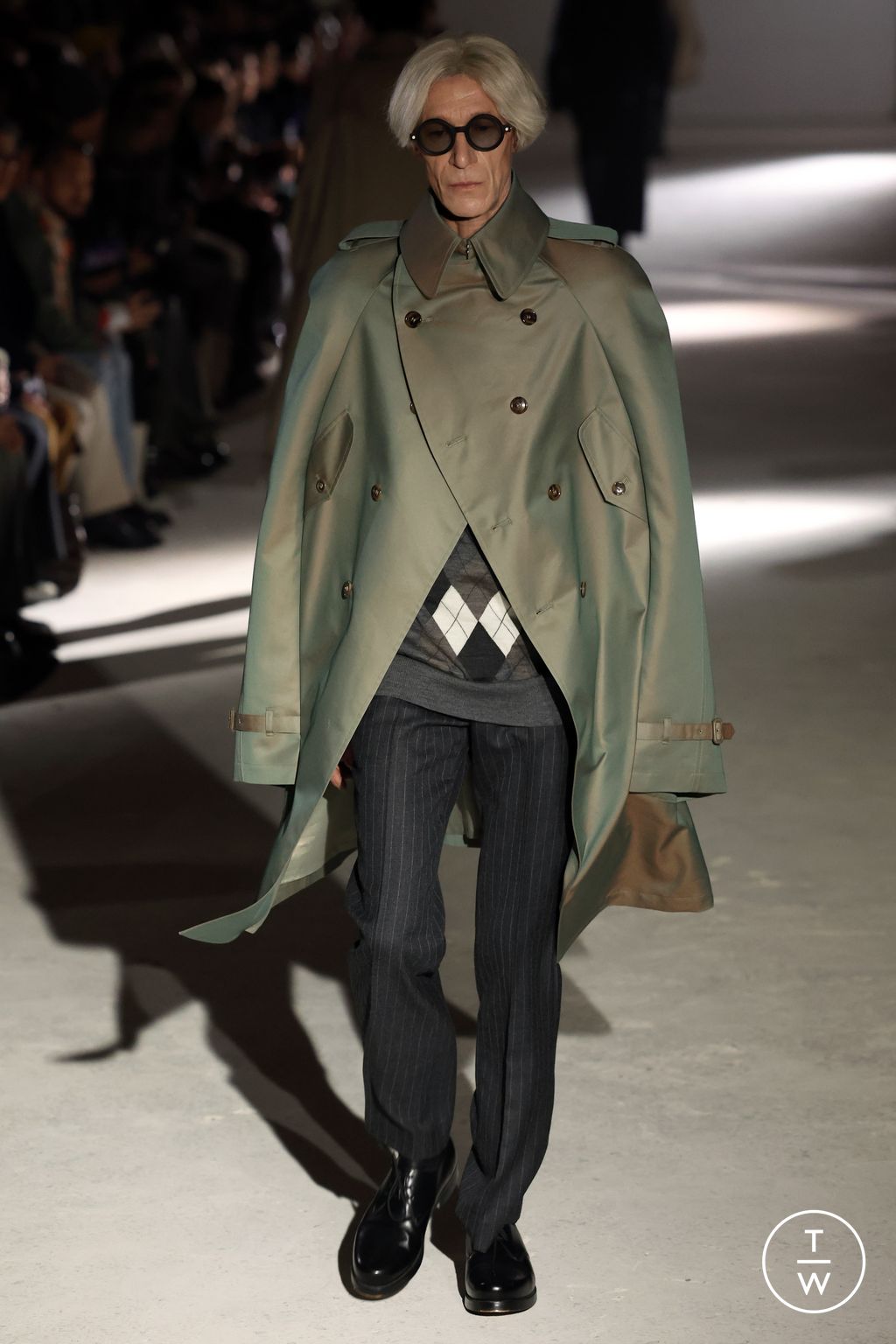 Fashion Week Paris Fall/Winter 2024 look 11 from the Junya Watanabe Man collection menswear