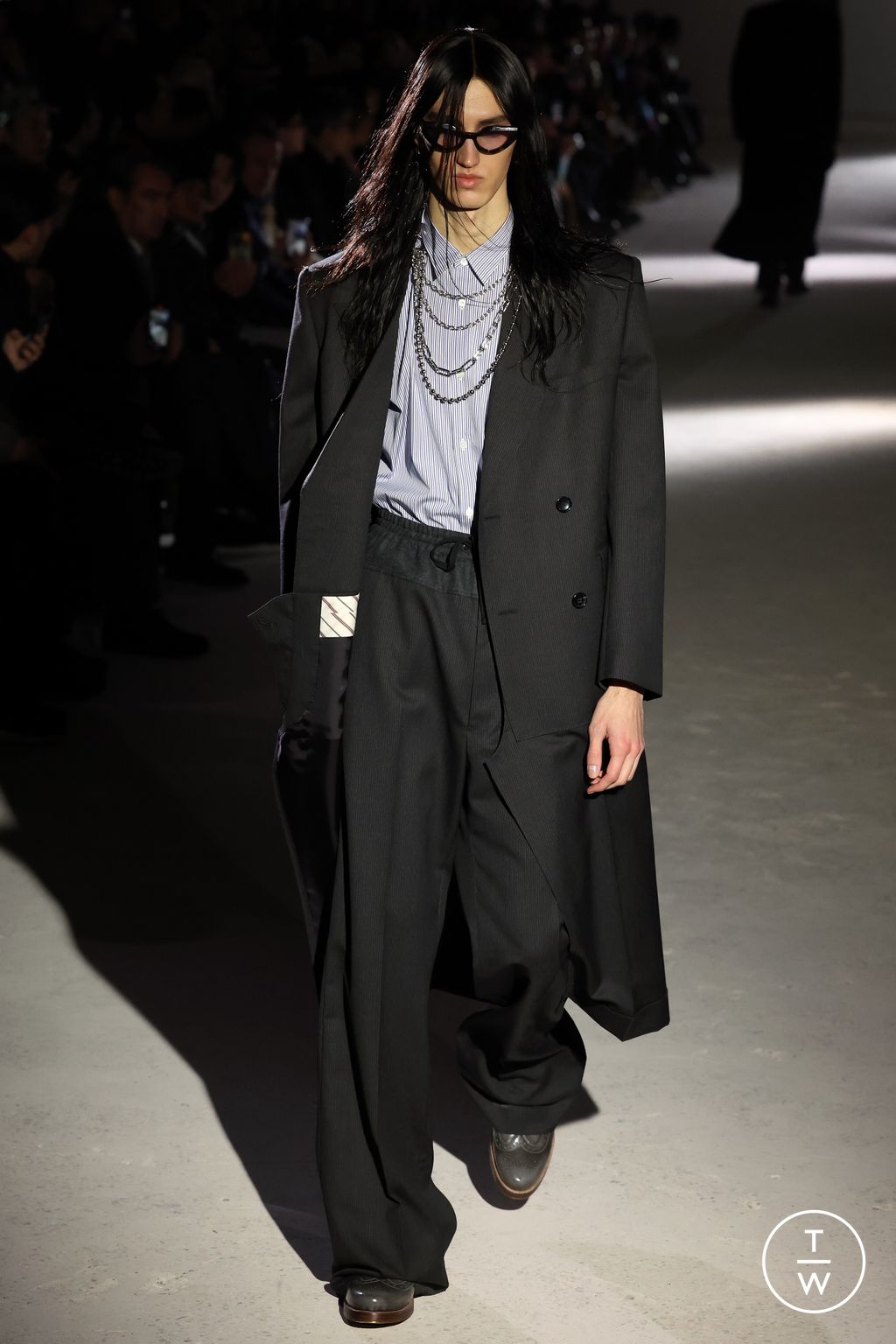 Fashion Week Paris Fall/Winter 2024 look 4 de la collection Junya Watanabe Man menswear
