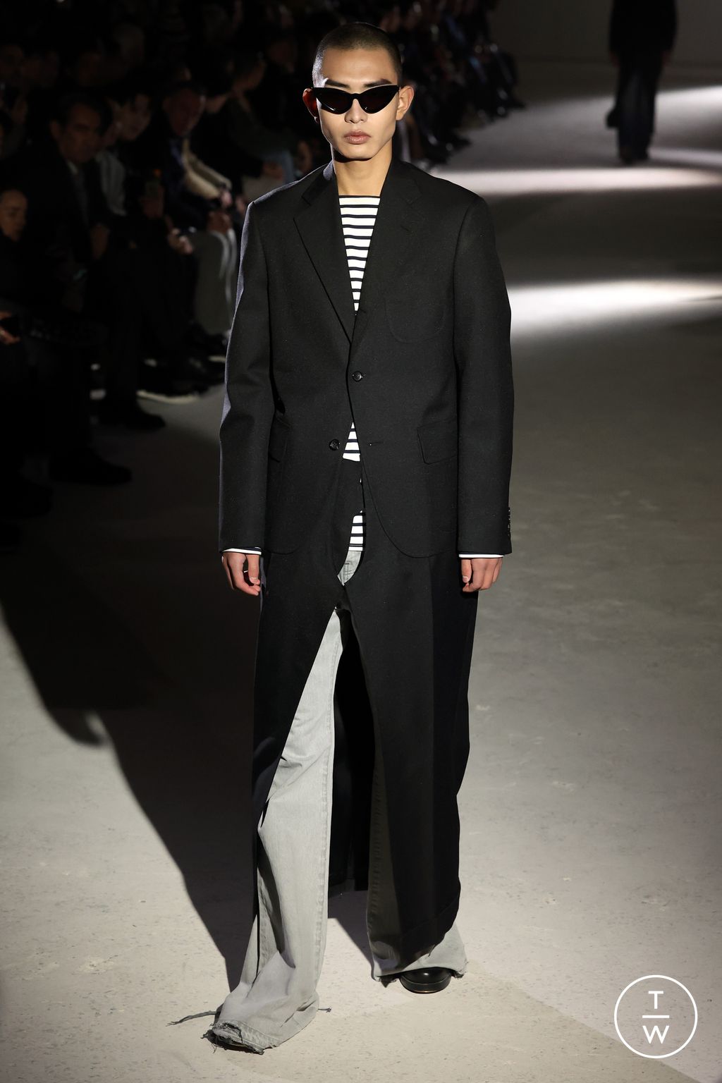 Fashion Week Paris Fall/Winter 2024 look 32 de la collection Junya Watanabe Man menswear