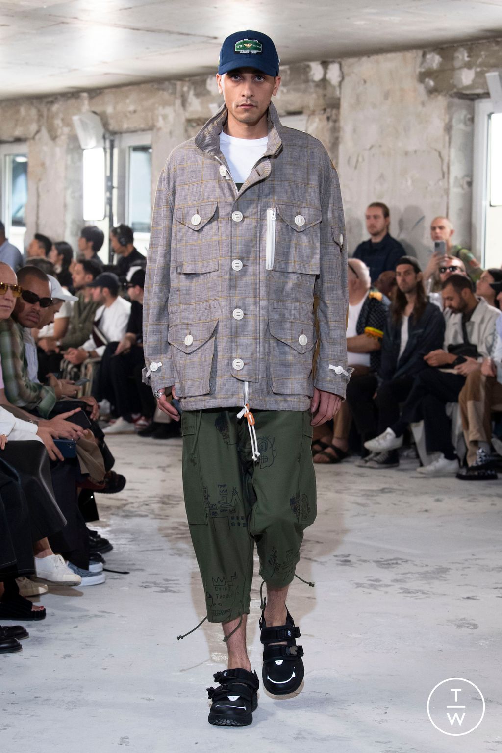 Fashion Week Paris Spring/Summer 2023 look 16 from the Junya Watanabe Man collection menswear