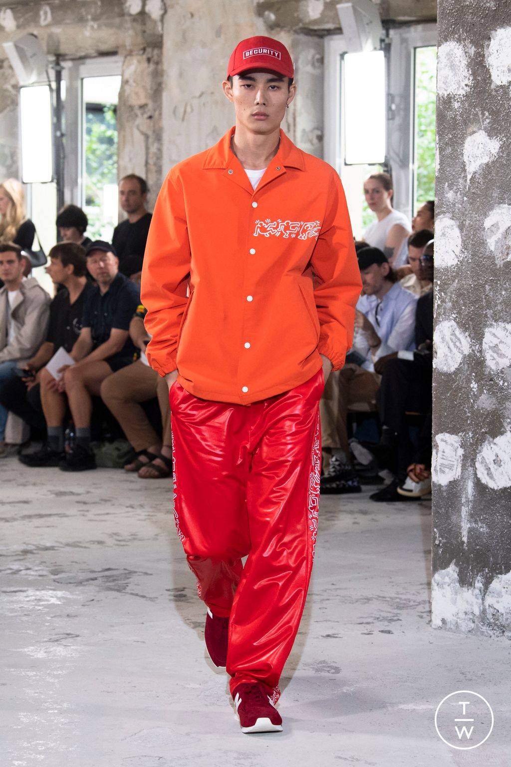 Fashion Week Paris Spring/Summer 2023 look 28 from the Junya Watanabe Man collection menswear