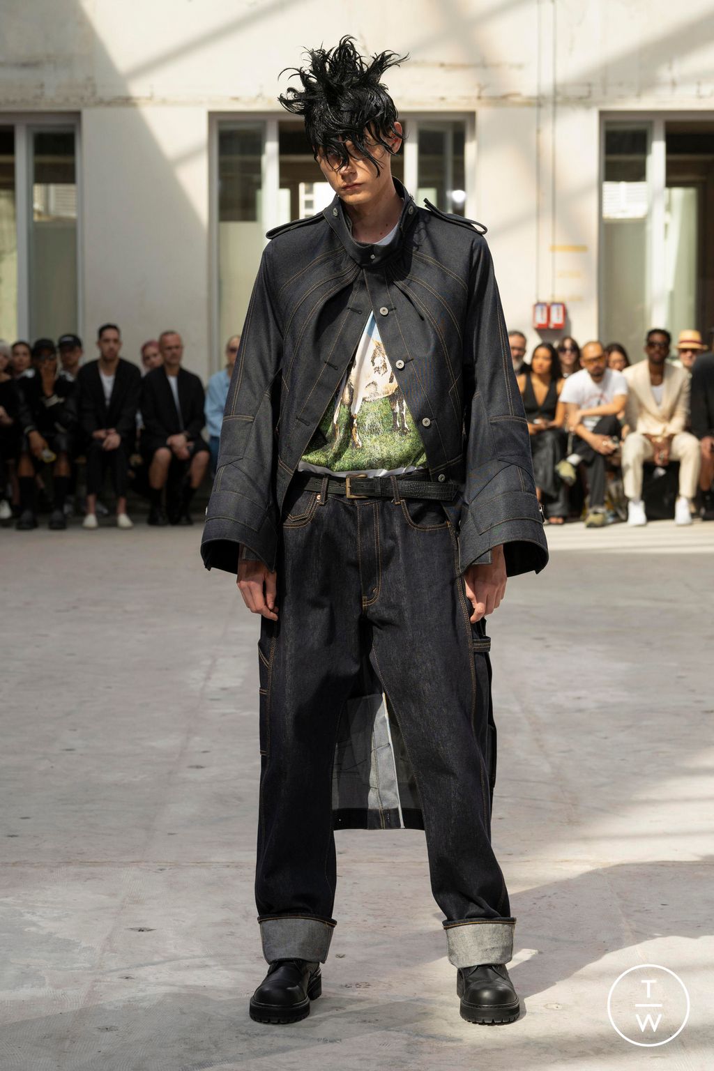 Fashion Week Paris Spring/Summer 2024 look 13 from the Junya Watanabe Man collection menswear