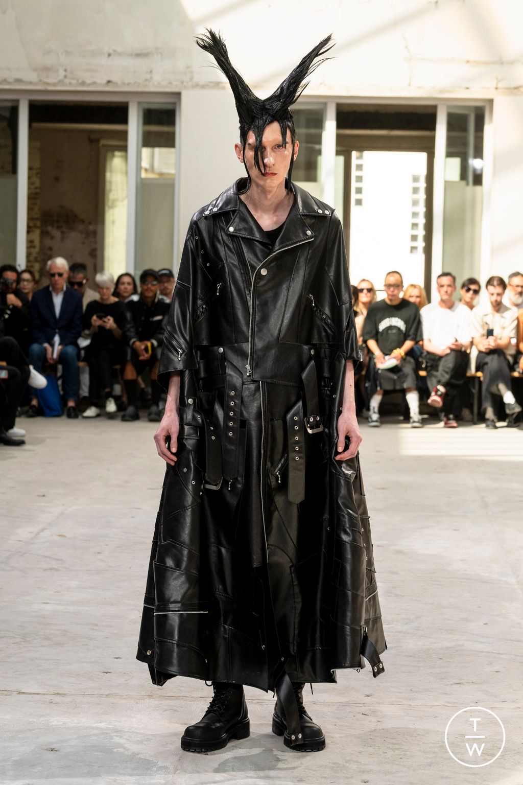 Fashion Week Paris Spring/Summer 2024 look 29 de la collection Junya Watanabe Man menswear