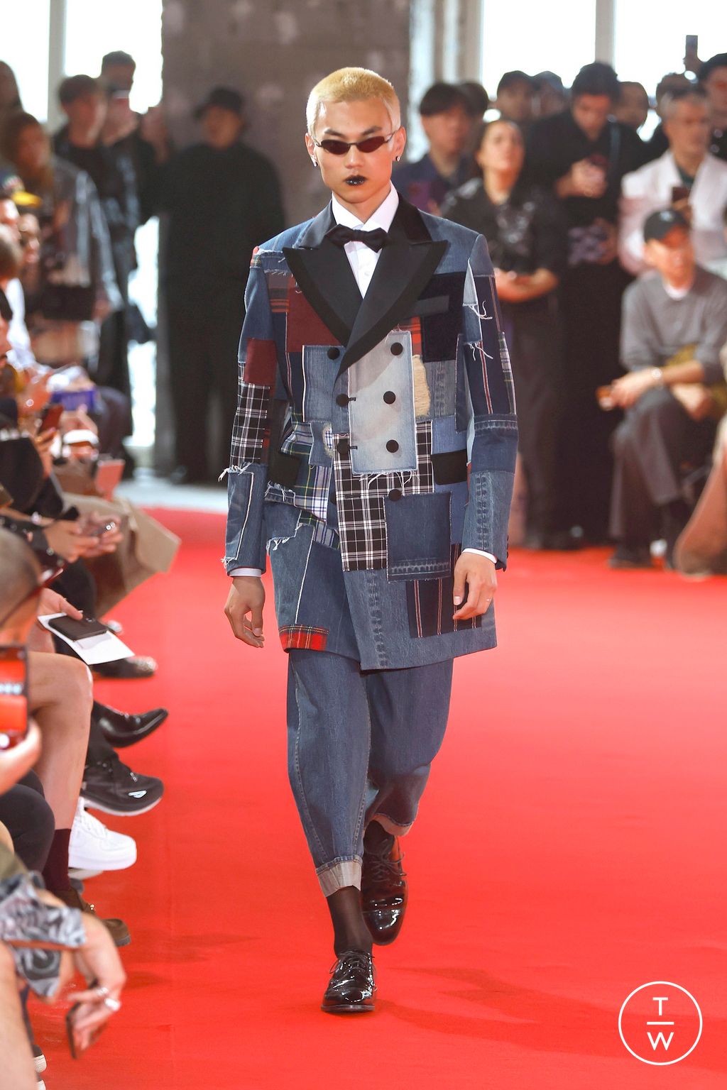 Fashion Week Paris Spring-Summer 2025 look 14 from the Junya Watanabe Man collection menswear