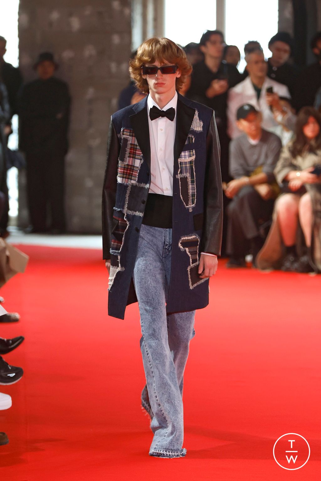 Fashion Week Paris Spring-Summer 2025 look 16 de la collection Junya Watanabe Man menswear